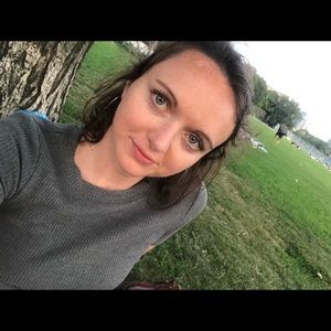 Meet your Posher, Hannah